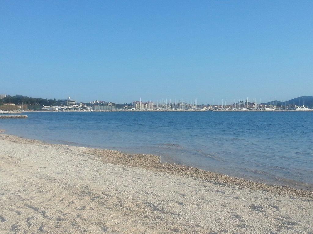 Family Apartment B&B Biograd Na Moru Esterno foto